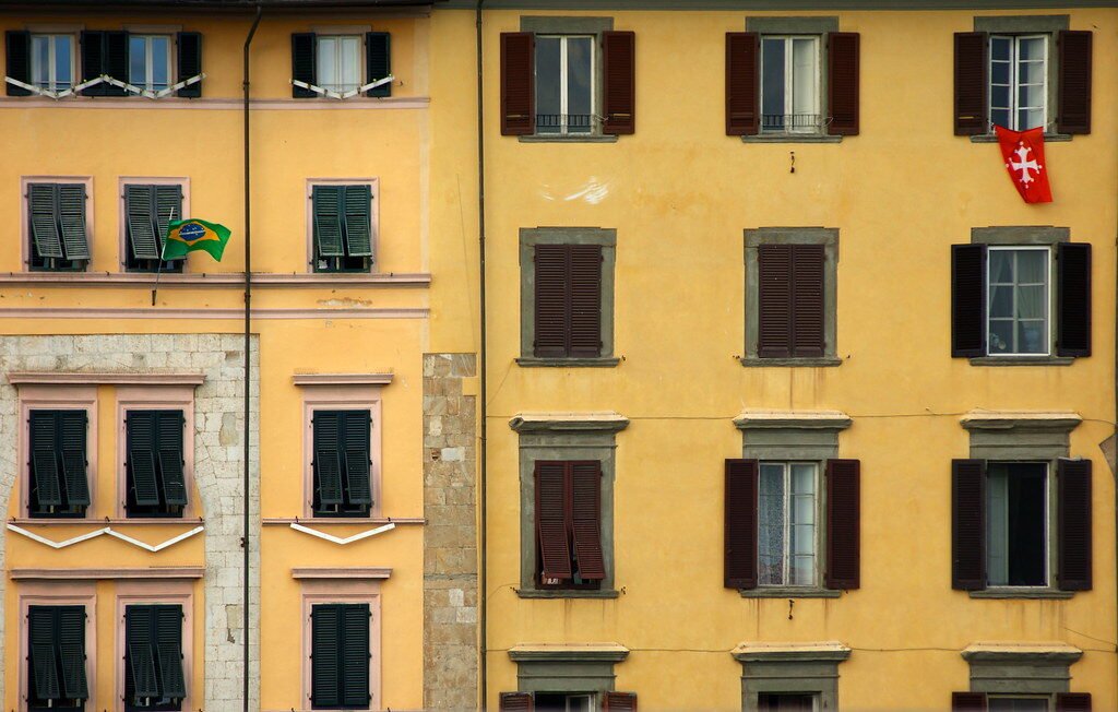 Italia: Mapa, Bandera y Datos del País Brasile, Pisa