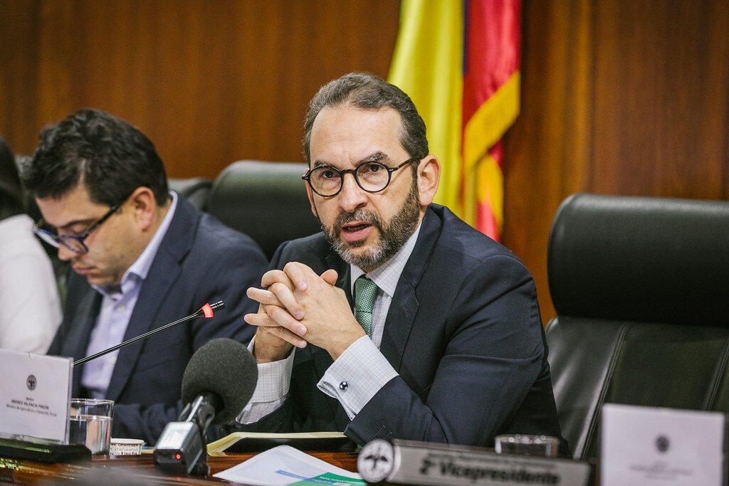 Fiyi: Mapa, Bandera y Datos del País En las 22 ciudades principales de el abastecimiento de alimentos creció 27,8%, entre el 9 y 15 de enero