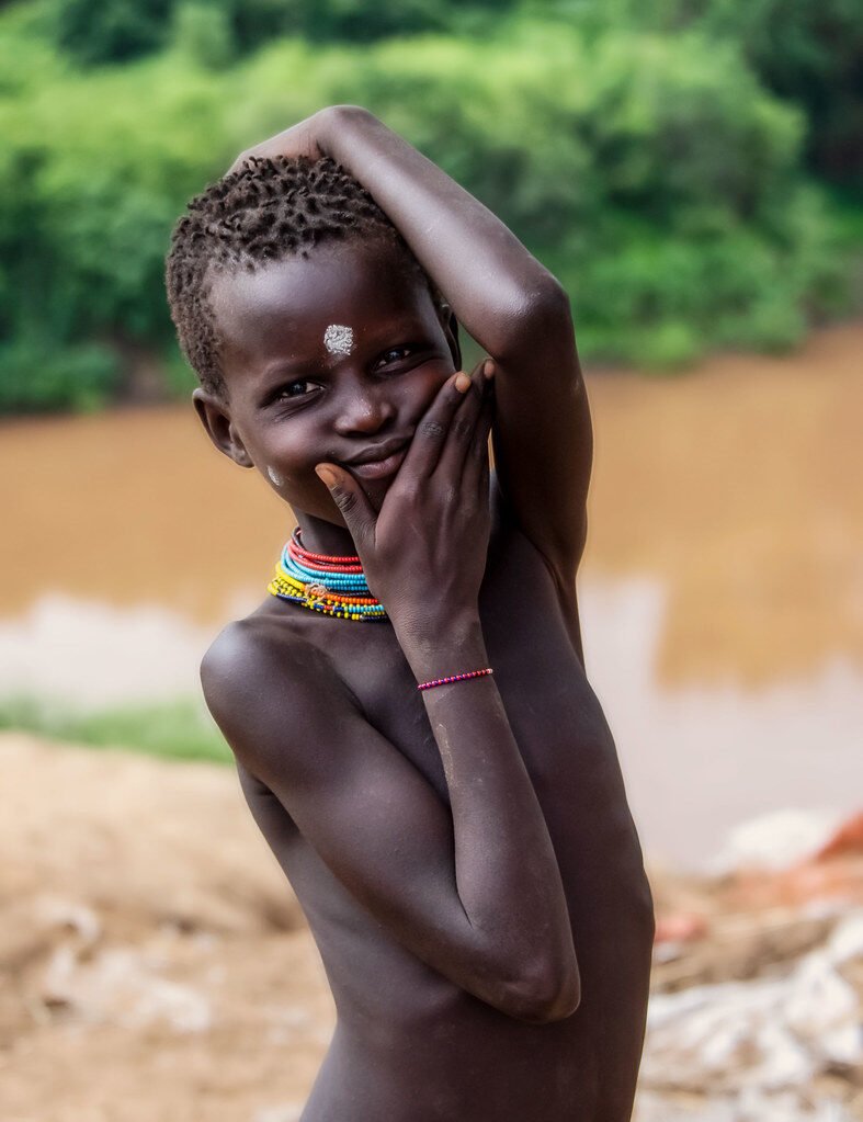 Cultura de África: Tradiciones, Arte y Diversidad Cultural Karo Tribe