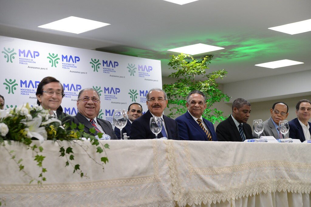 Presidente Danilo Medina deja en funcionamiento nuevas instalaciones del Ministerio de Administración Pública