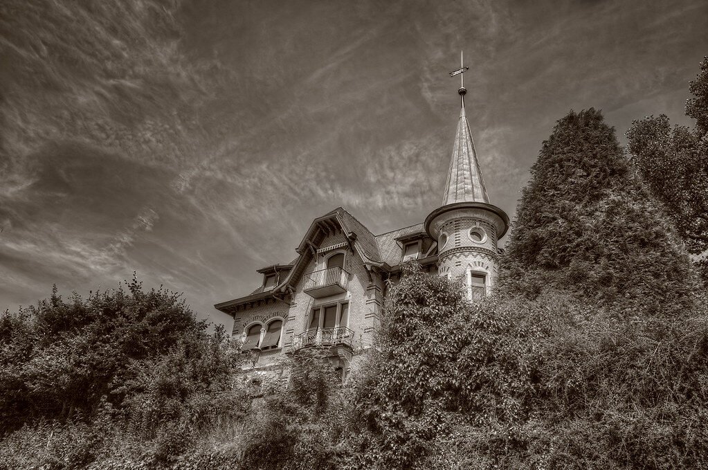 A House in Küsnacht – Una Casa en Küsnacht, Zurich (Switzerland), HDR
