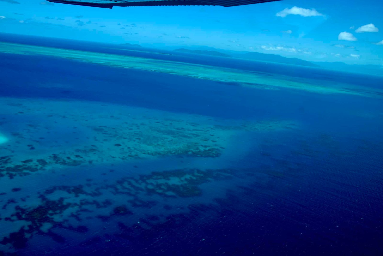 Países de Oceanía: Mapa, Capitales y Banderas del Continente Vista aérea de la Gran Barrera de Coral, Australia
